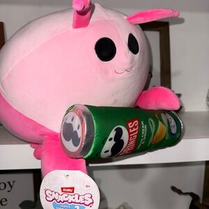 🔆NWT Zuru Snackles Pink Pringle Plush Toy